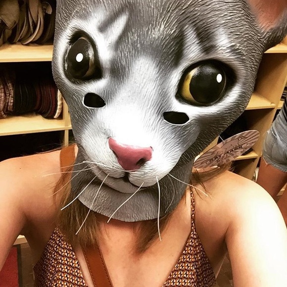 𝖬𝖾𝖾𝗍 𝗍𝗁𝖾 𝗉𝗈𝗌𝗁𝖾𝗋 ☞ Amelia ☜ - Picture 7 of 8